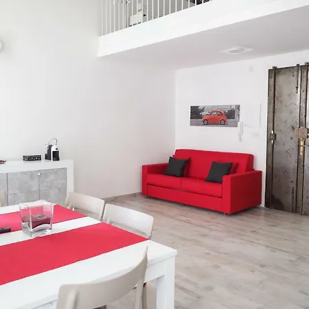 Santa Chiara 32 * Turín